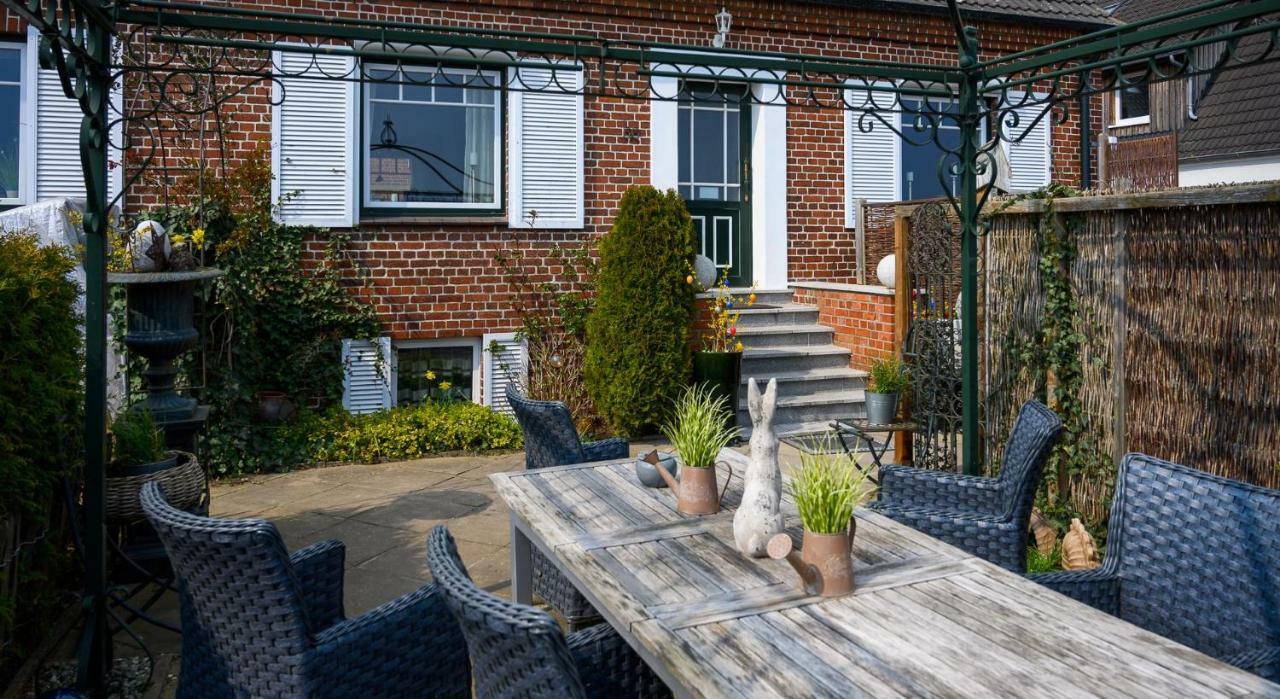 Altes Zollhaus Casa Meerblick Scharbeutz Exterior foto